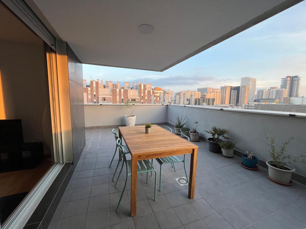 Beach & Culture Barcelona Port Forum Penthouse Apartment Sant Adria de Besos Exterior photo