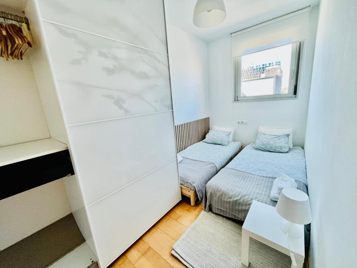 Beach & Culture Barcelona Port Forum Penthouse Apartment Sant Adria de Besos Exterior photo